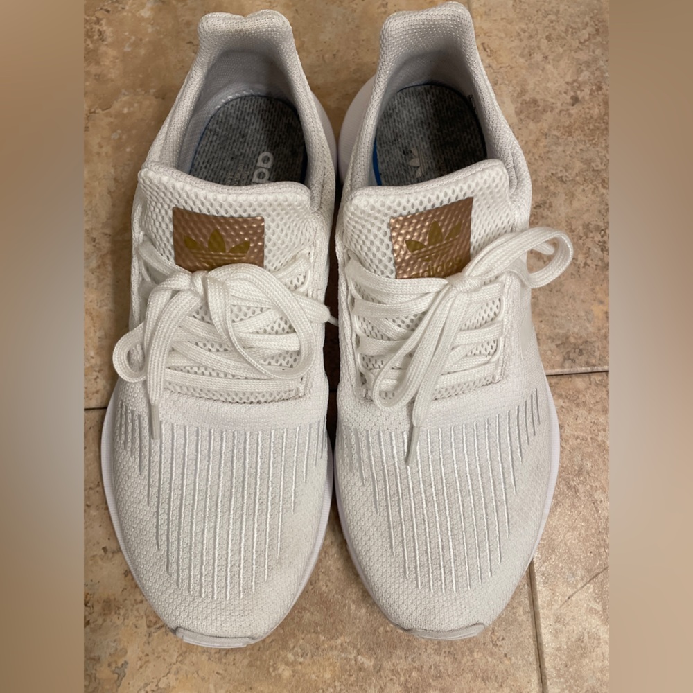 Adidas Swift Run Sneaker in White Womens 9.5 Mens 8.5